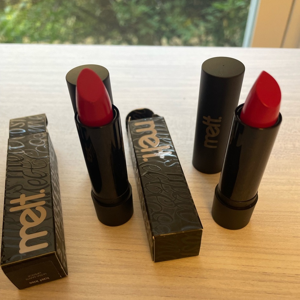NWT! Melt Last Kiss Ultra Matte Lipstick / Vegan & Cruelty Free / 3.4g / 0.12oz - Picture 3 of 7